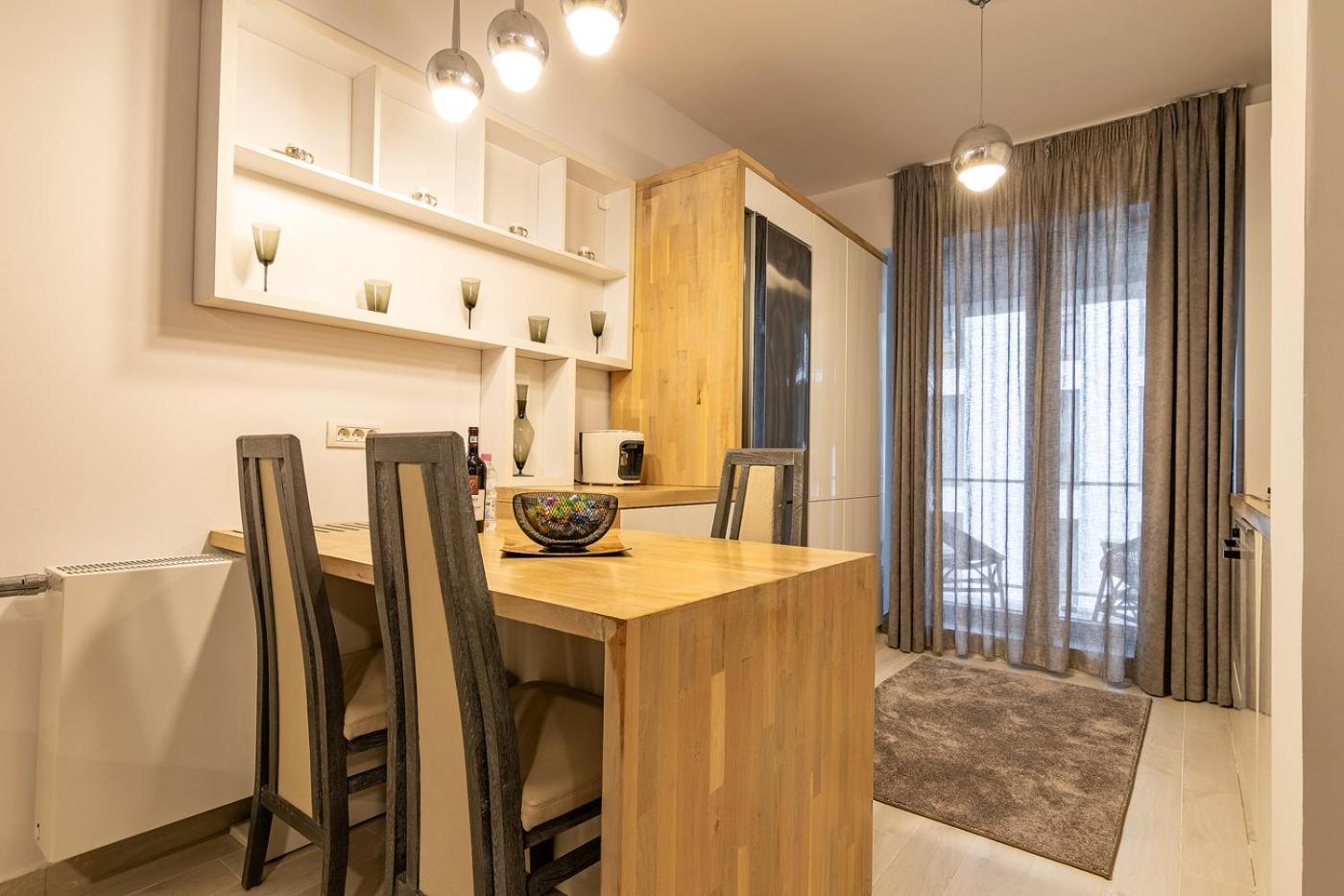 Apartment Luxury Near To The Old Town With Free Parking By Mm Host *